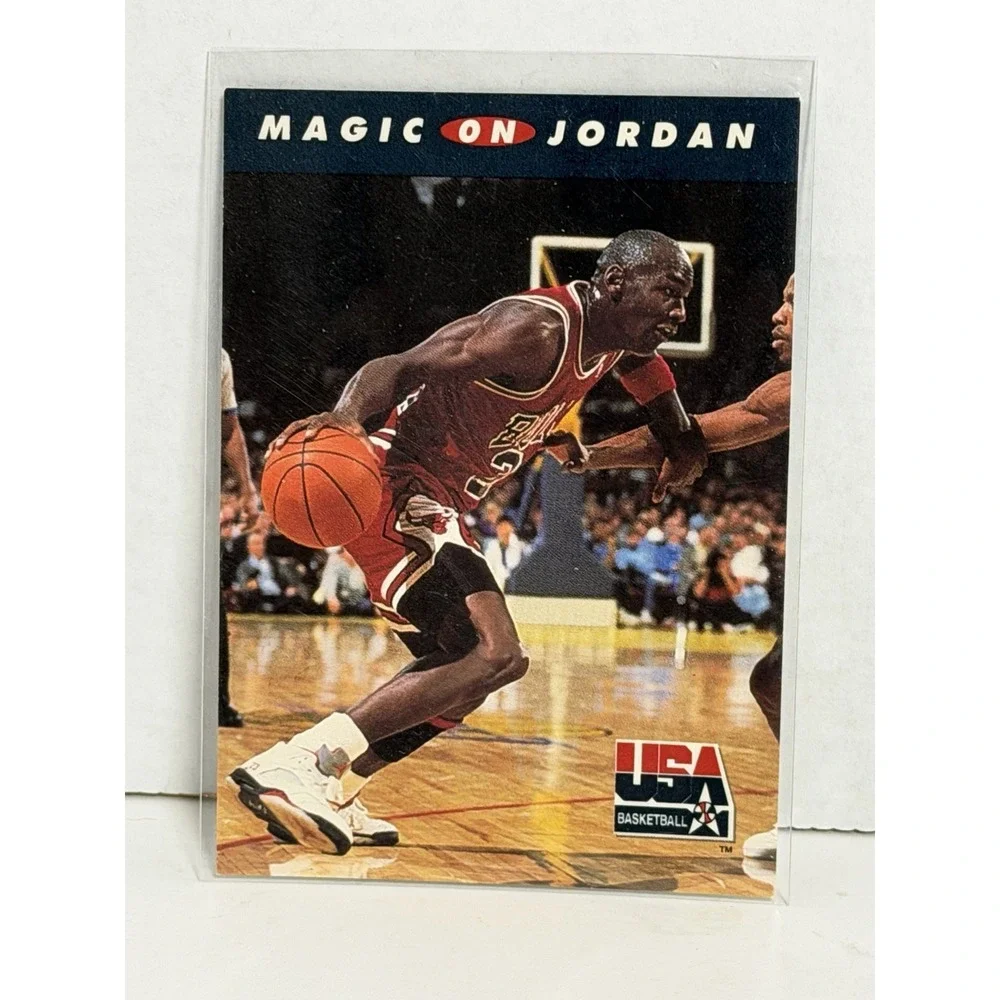 Lot of 3 1992 skybox Michael Jordan cards 39, 40, 105